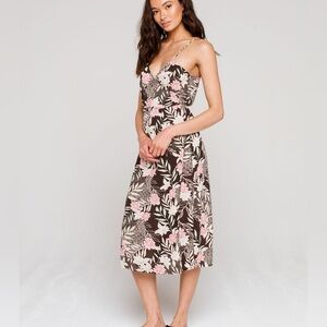 Sisstrevolution Koeta Midi Wrap Dress size L brand new with tags.